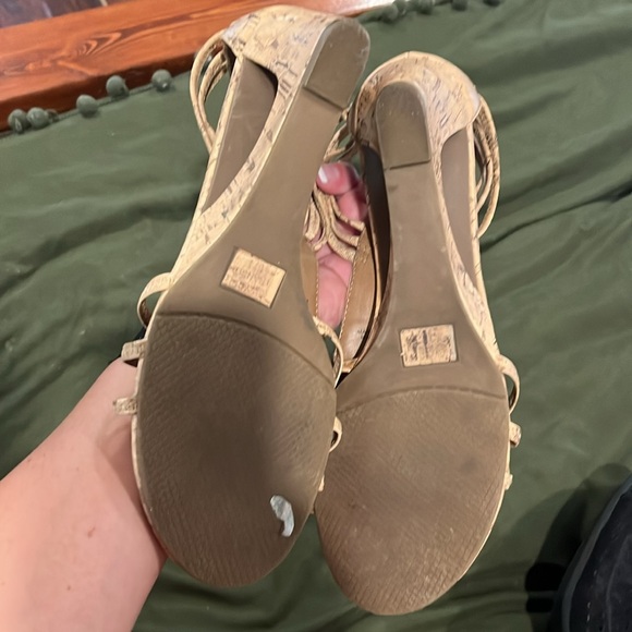 Tan wedges - worn once size 8 - Picture 4 of 5
